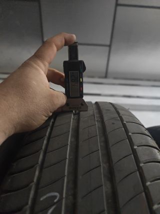 Neumáticos usados 225/60 R16 102v