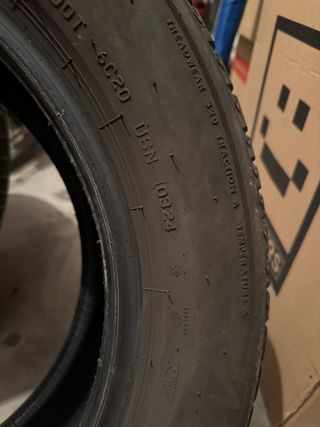 2 Bridgestone 205/60R16 92H