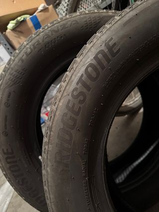 2 Bridgestone 205/60R16 92H