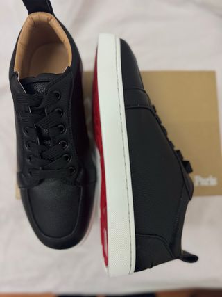 Zapatos estilo diseñador talla 41 Nuevos con caja