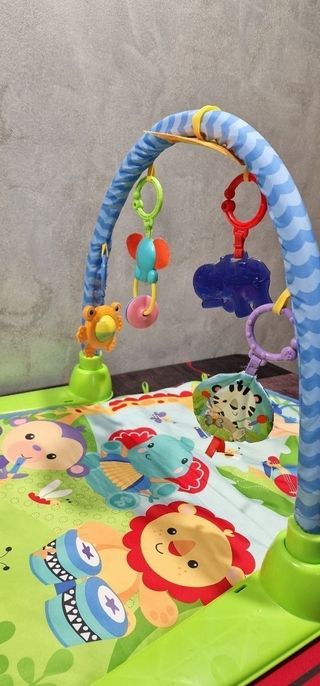 Fisher-Price Alfombra gimnasio para bebés con pian