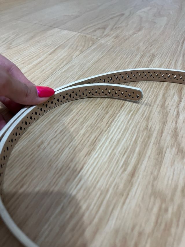 Cinturón blanco Zara