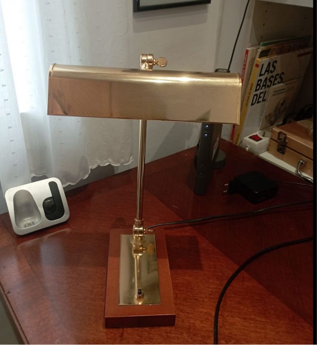 LAMPARA SOBREMESA DORADA- VINTAGE