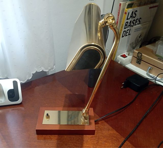 LAMPARA SOBREMESA DORADA- VINTAGE