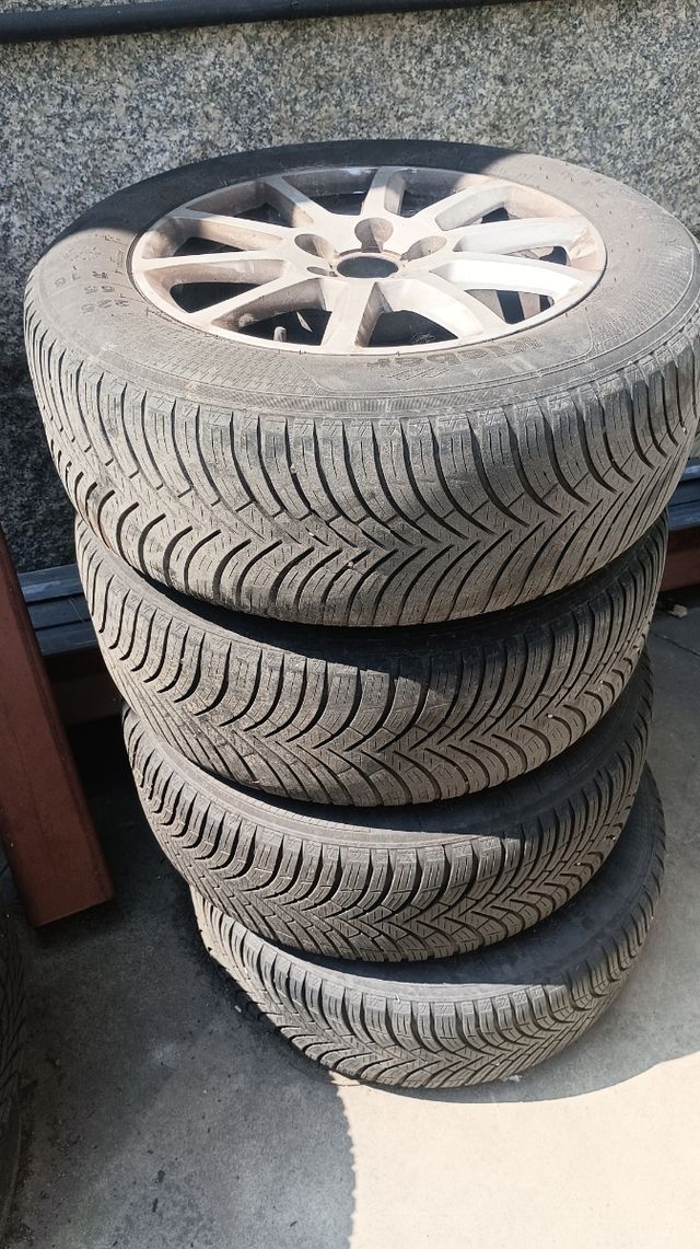 Llantas Audi A4 B8 225/55/16