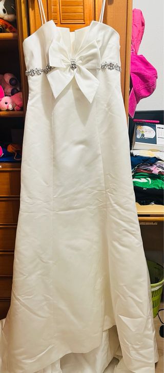 Vestido novia satén blanco Aire de Rosa Clará 2012