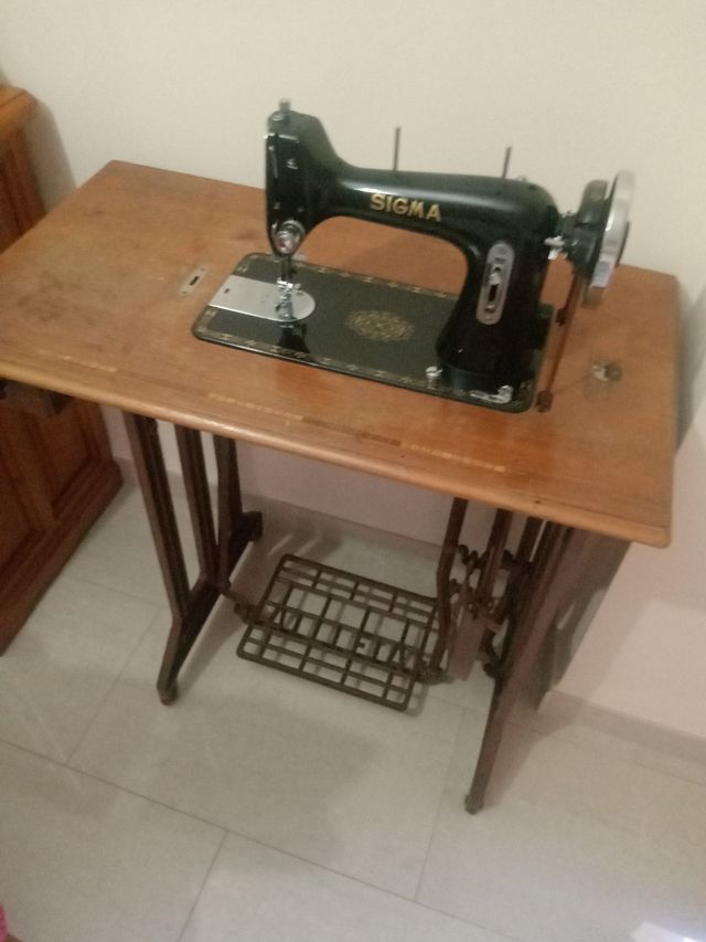 Máquina coser Sigma Antigua