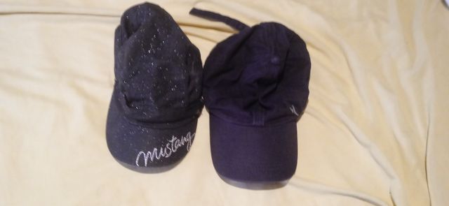 3 Gorras - Negras y Rosa 10€ las 3