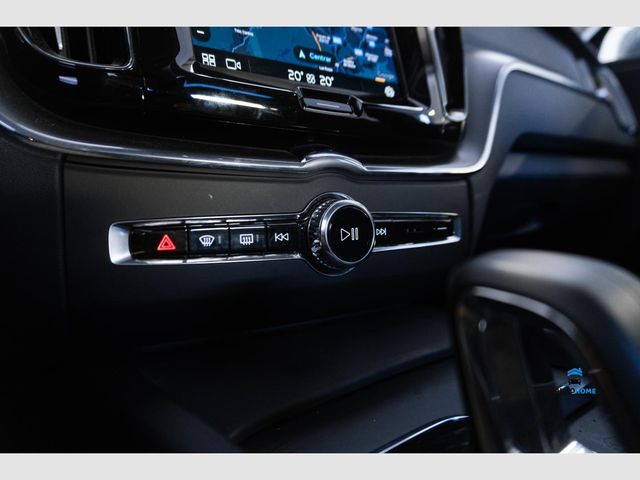 Volvo XC60 2.0 T6 AWD Recharge Ultimate Black Ed AT