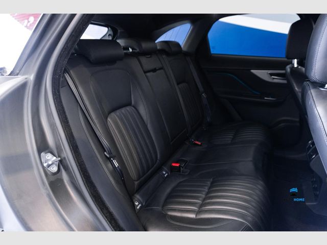 Jaguar F-Pace 2.0L i4D 177kW Portfolio AWD Auto