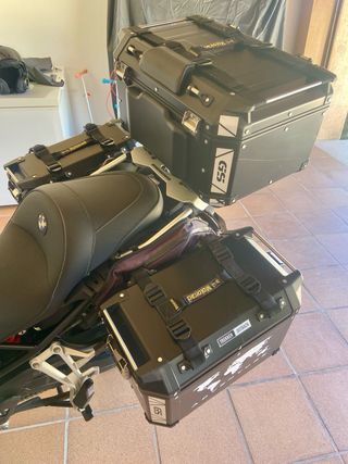 BMW f 750 GS - Moto de aventura/touring