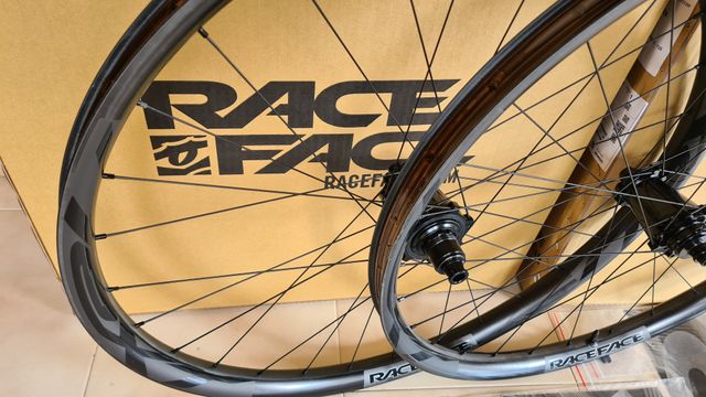 Ruedas de carbono 29" Raceface Next R 31