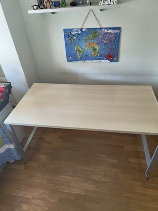 Mesa escritorio - Patas metálicas