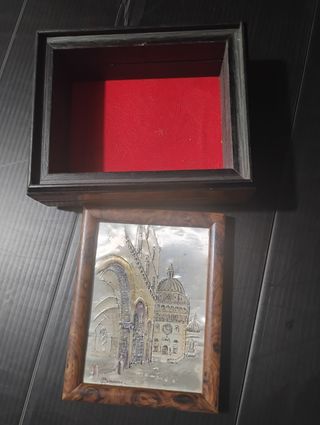 Porta gioielli con lastra argentata.