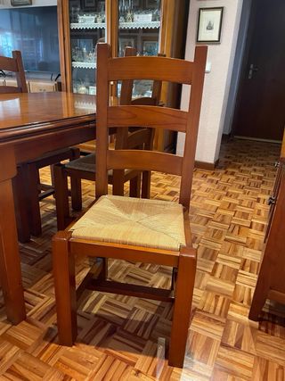 Mesa extensible + 6 sillas madera maciza