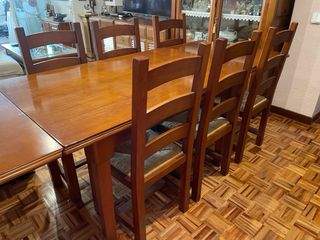 Mesa extensible + 6 sillas madera maciza