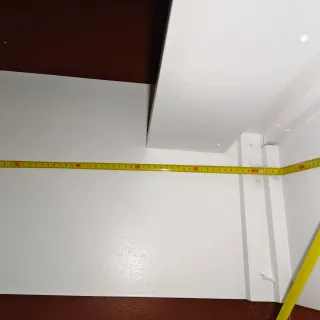 Chimenea decorativa blanca de madera