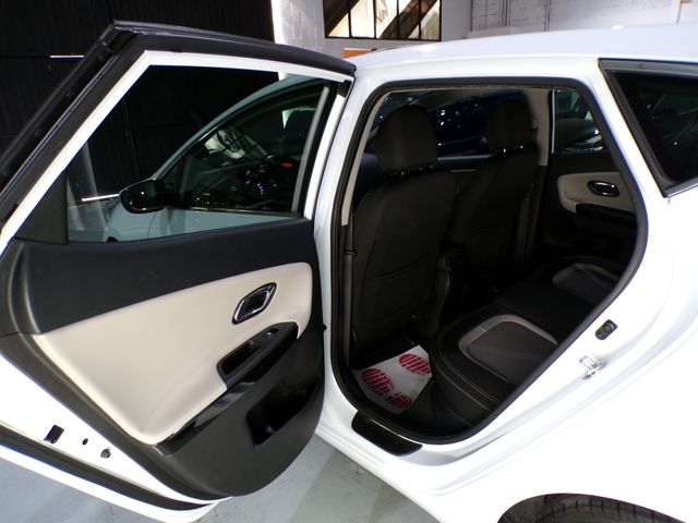 KIA Ceed 1.6CRDI 128cv DRIVE 2015