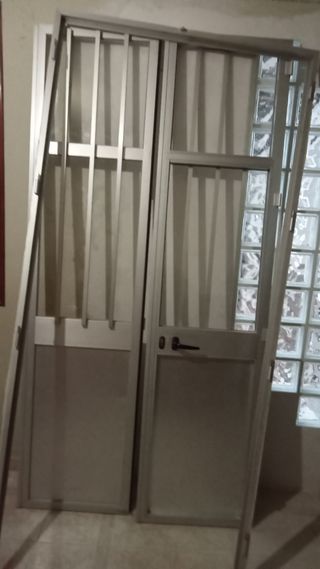 Puerta aluminio - 2 hojas