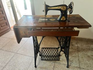 Máquina coser Singer antigua