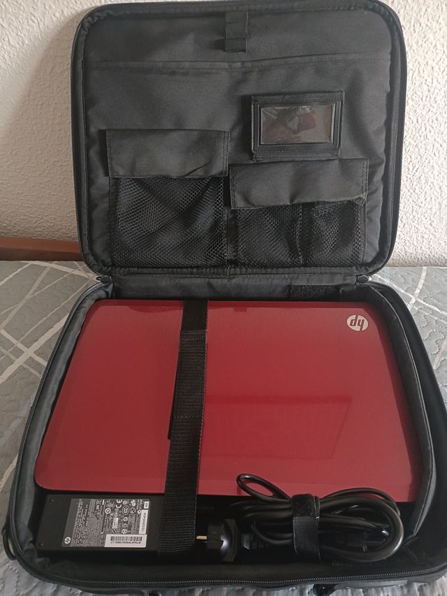 Portátil HP Pavilion g6 Rojo+maletín de trasporte.