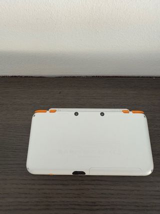 Nintendo 2DS XL
