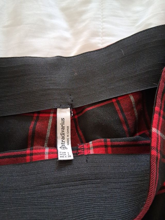 Pantalón cuadros rojo-negro