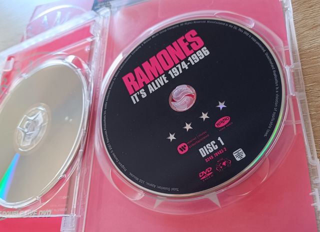DVD Ramones It's Alive 1974-1996