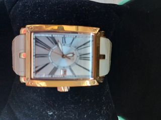 Reloj Tous dorado beige