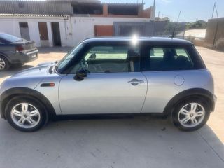 MINI One 2005