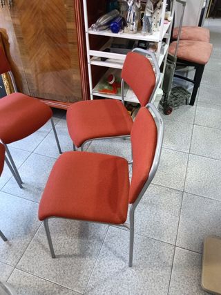 4 sillas oficina rojas