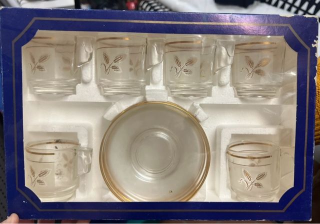 Juego té cristal dorado