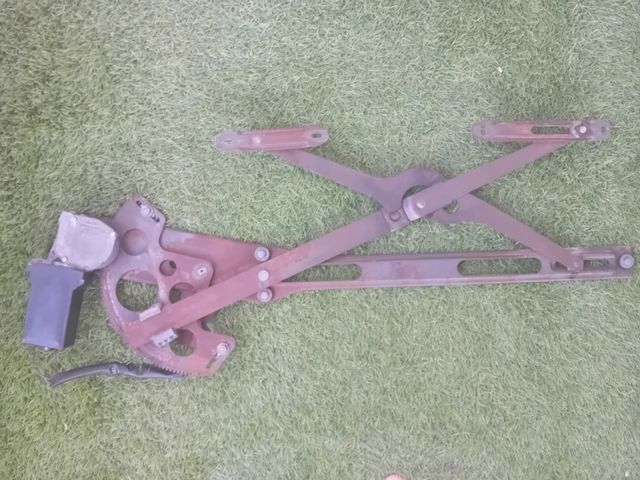 Elevalunas delantero izquierdo Mercedes W107