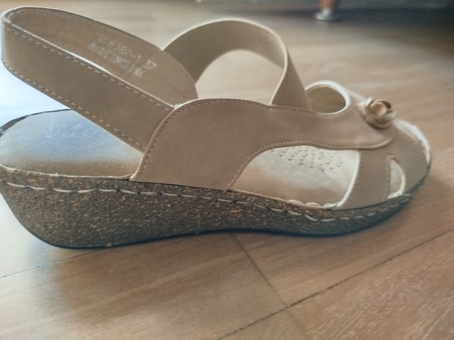 Sandali beige donna 37