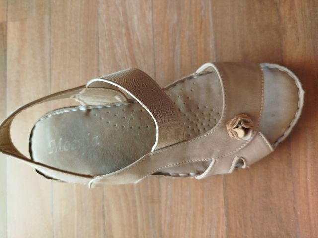 Sandali beige donna 37