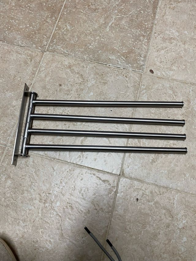 Toallero de metal - 3 barras