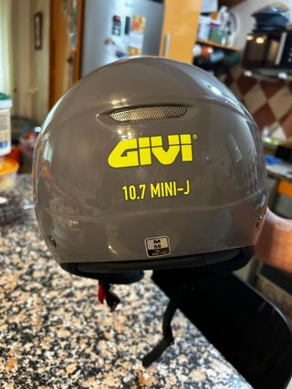 Casco moto GIVI 7.10 Gris talla M .  muy poco uso