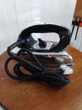 Ferro Engomar Antigo Vintage