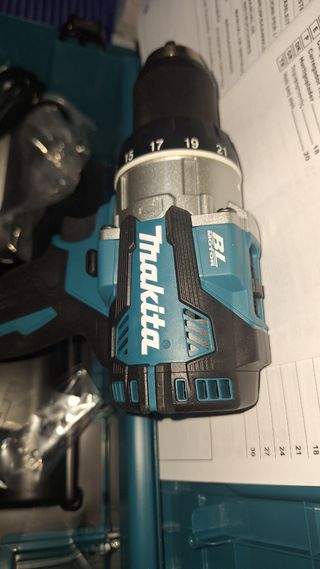 Makita DHP489RTJ Taladro percutor 18v 5ah