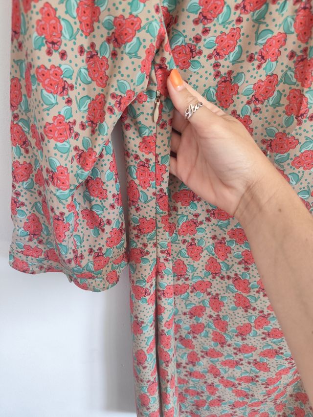 Vestido flores beige-rojo