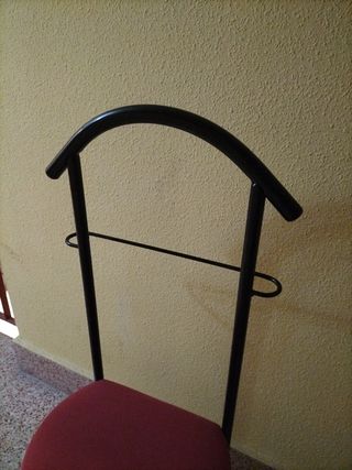 Perchero galán de noche