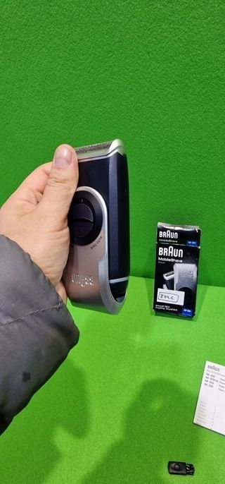 Braun MobileShave M-90 - Afeitadora eléctrica