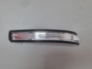 Pisca Lateral Mercedes-Benz Direito