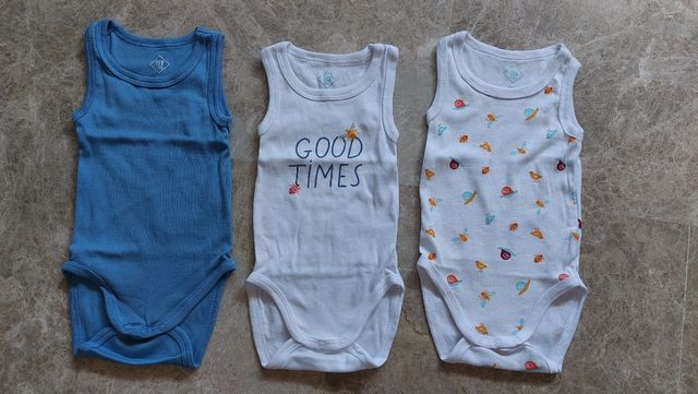 3 Bodies Bebé TEX 6m