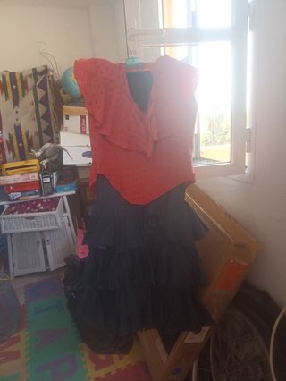 Falda Flamenca roja y negra