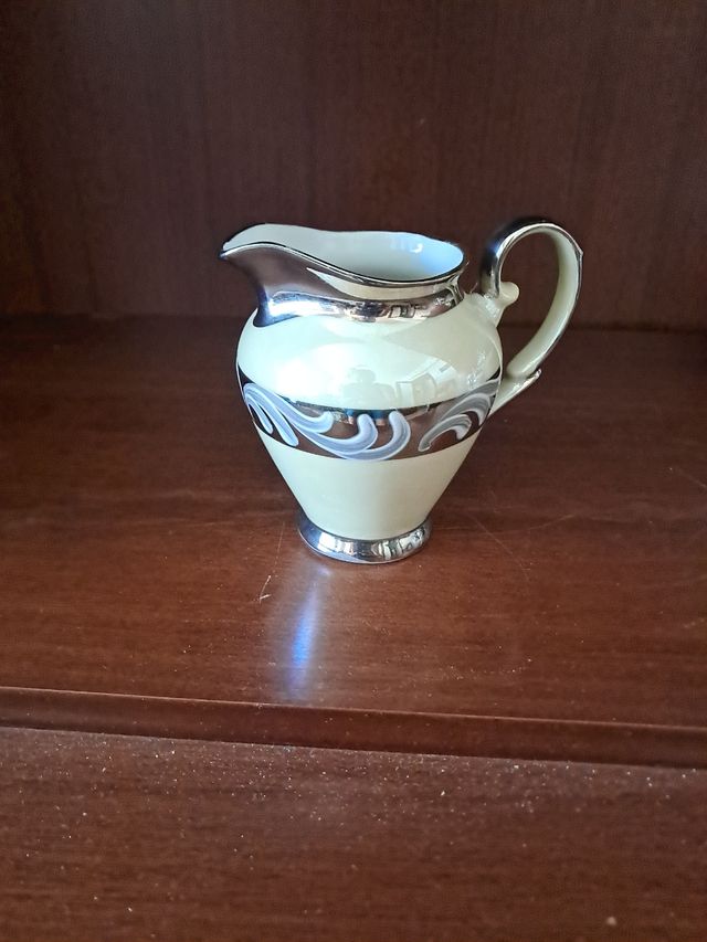 Juego café porcelana beige plata