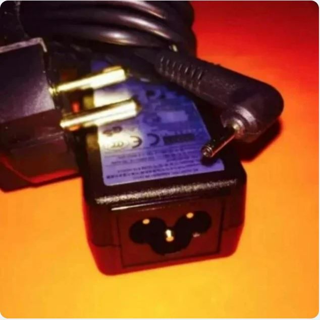 Cargador Samsung para Portátil