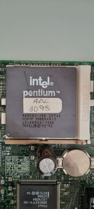 Placa base Intel Pentium 100Mhz