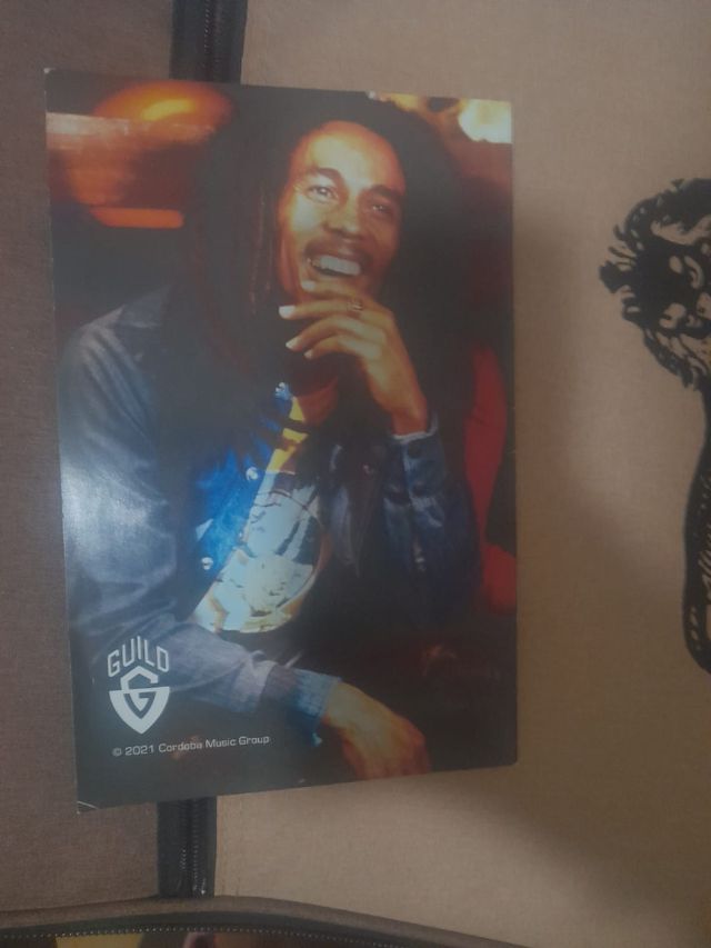 Chitarra acustica Bob Marley