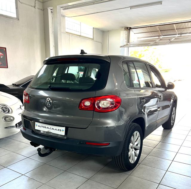 Volkswagen Tiguan 2011